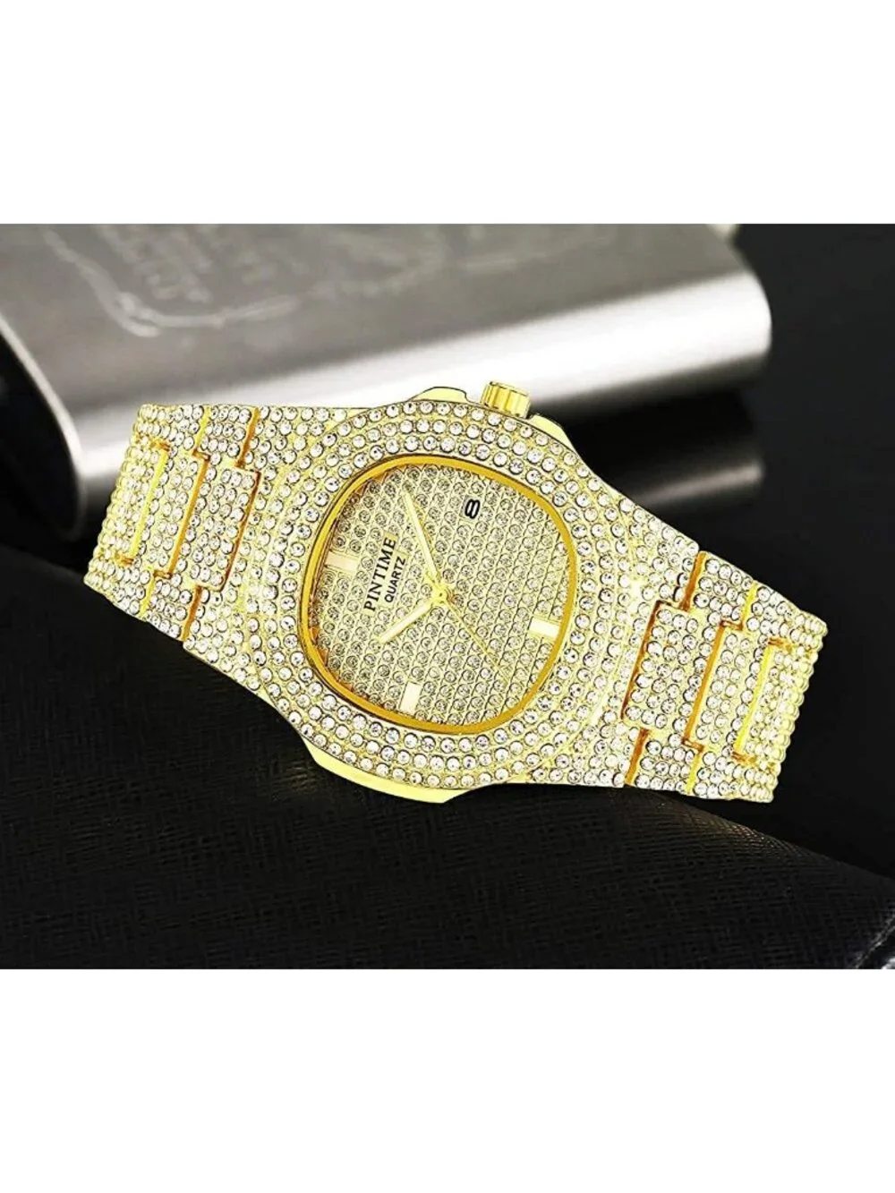 Luxury Unisex Big Face Crystal Diamond Watch | Elegant Timepiece for Men & Women